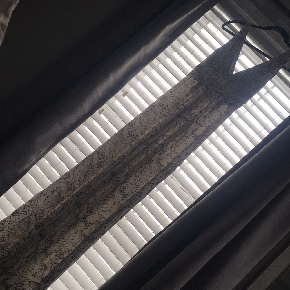 🌸 Beautiful, high end Maxi Dress 🌸